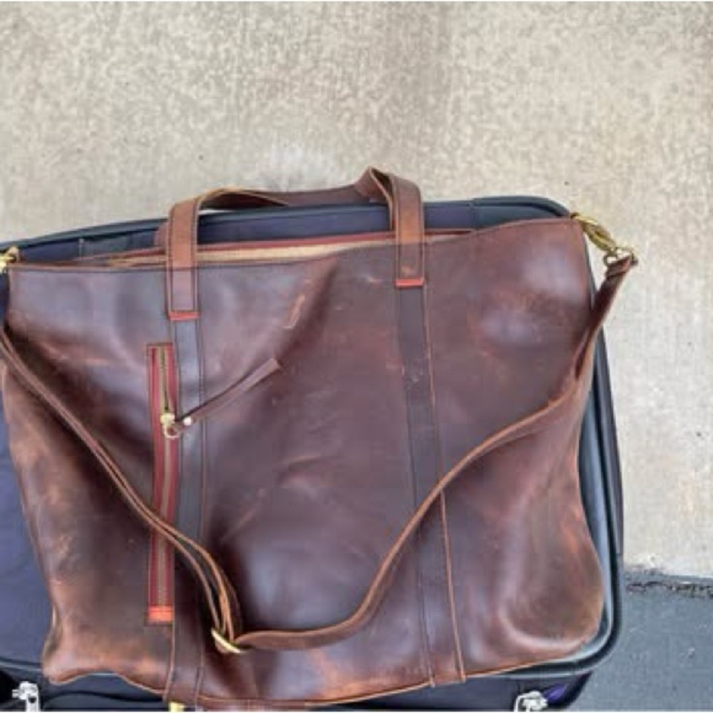 Osgoode Marley Elegant Brown Leather Messenger Bag